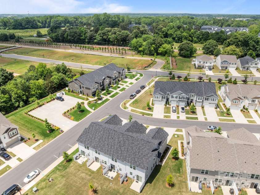 5625 Axil Lane, Charlotte, NC 28269.  MLS# CAR4258730, YatesRealty ID 15334. 