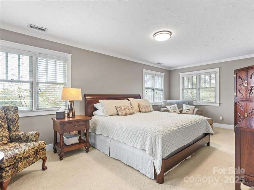 28 Lacoste Drive, Hendersonville, NC 28739.  MLS# CAR4246856, YatesRealty ID 15335. 
