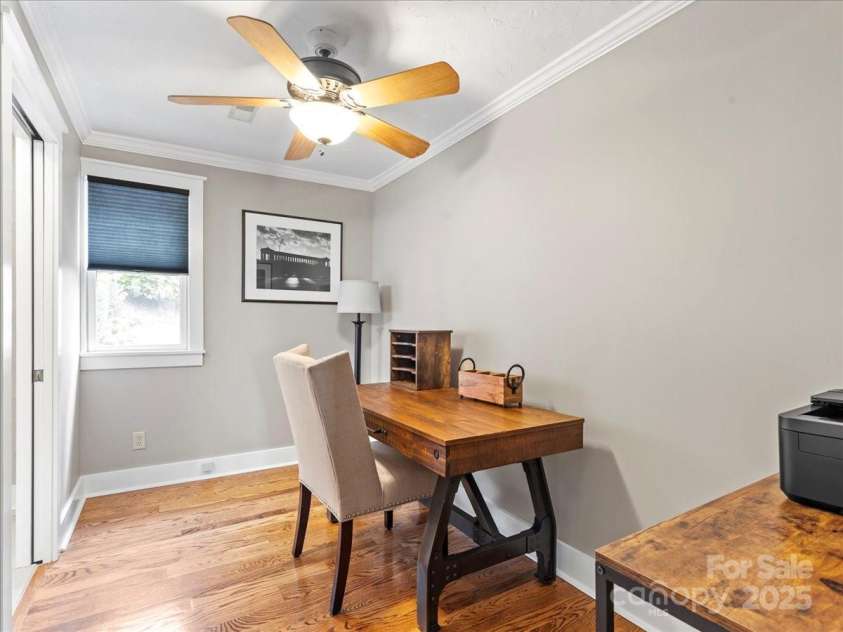 28 Lacoste Drive, Hendersonville, NC 28739.  MLS# CAR4246856, YatesRealty ID 15335. 