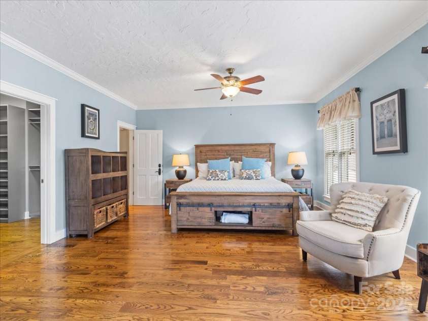 28 Lacoste Drive, Hendersonville, NC 28739.  MLS# CAR4246856, YatesRealty ID 15335. Lovely owner suite