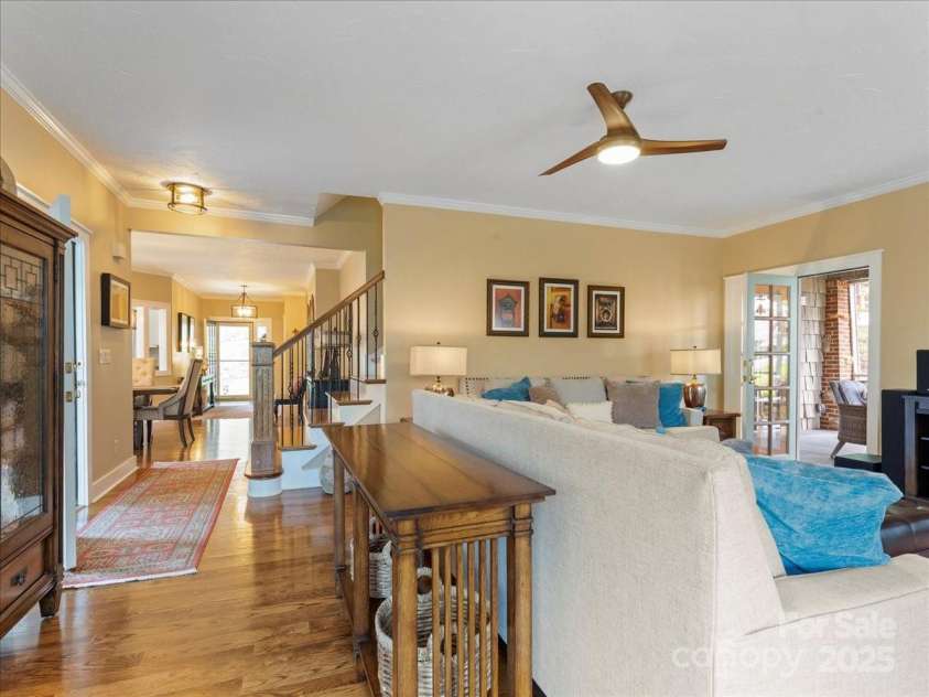 28 Lacoste Drive, Hendersonville, NC 28739.  MLS# CAR4246856, YatesRealty ID 15335. Open expansive living area
