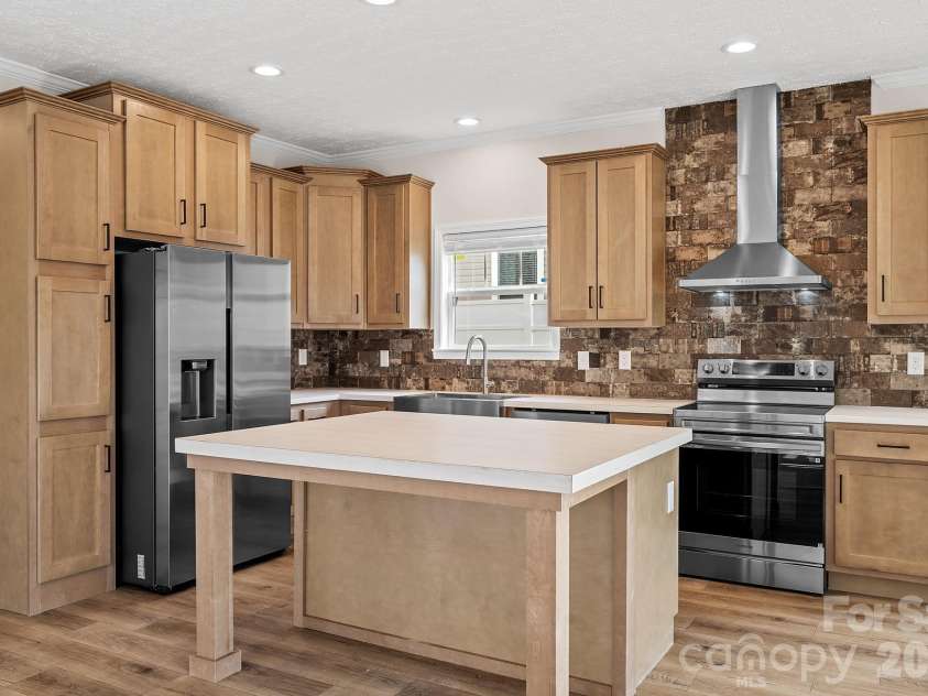 133 Bellamy Road, Asheville, NC 28806.  MLS# CAR4370527, YatesRealty ID 15336. 