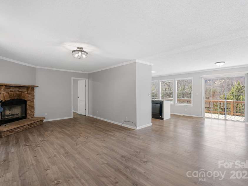 6 Clark Meadow Lane, Candler, NC 28715.  MLS# CAR4231279, YatesRealty ID 15336. 