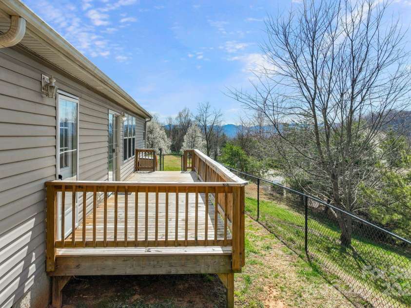 6 Clark Meadow Lane, Candler, NC 28715.  MLS# CAR4231279, YatesRealty ID 15336. 