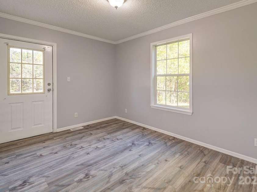 6 Clark Meadow Lane, Candler, NC 28715.  MLS# CAR4308426, YatesRealty ID 15336. 