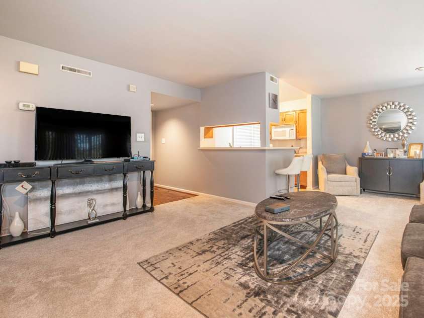 5719 Dockside Drive, Charlotte, NC 28227.  MLS# CAR4238633, YatesRealty ID 15337. 