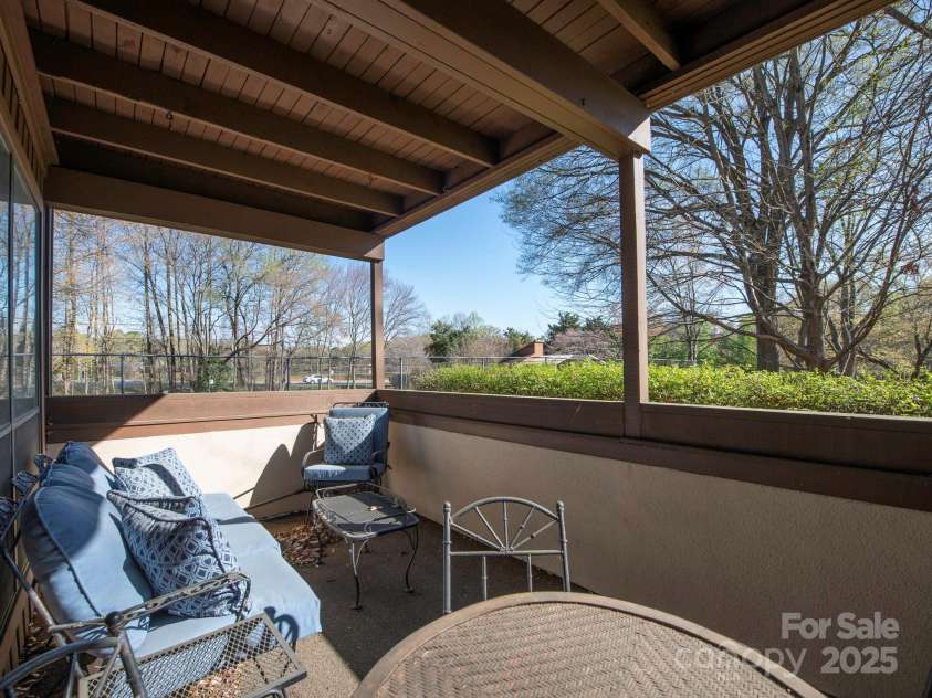 5719 Dockside Drive, Charlotte, NC 28227.  MLS# CAR4238633, YatesRealty ID 15337. 
