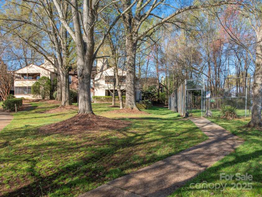 5719 Dockside Drive, Charlotte, NC 28227.  MLS# CAR4238633, YatesRealty ID 15337. 