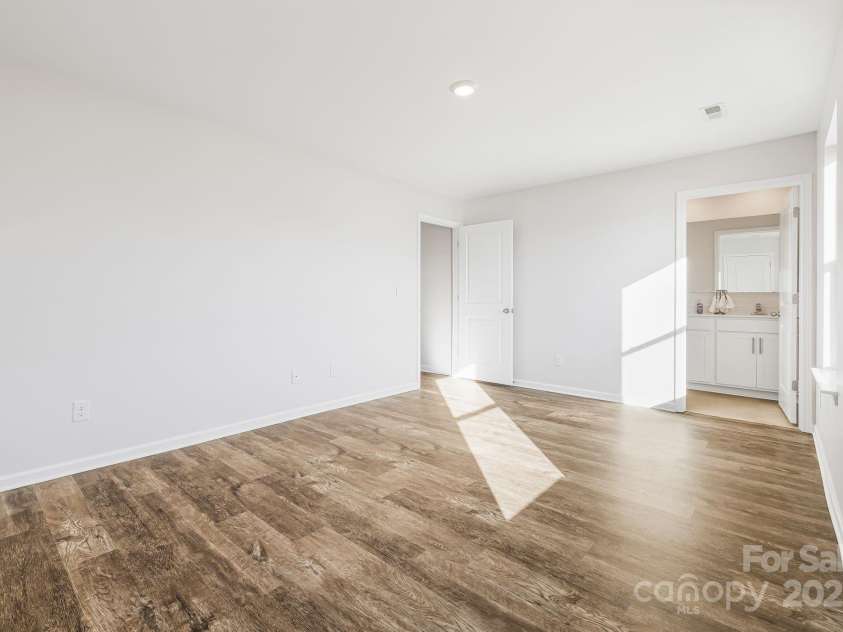 30 Benedict Lane, Weaverville, NC 28787.  MLS# CAR4178106, YatesRealty ID 15338. 