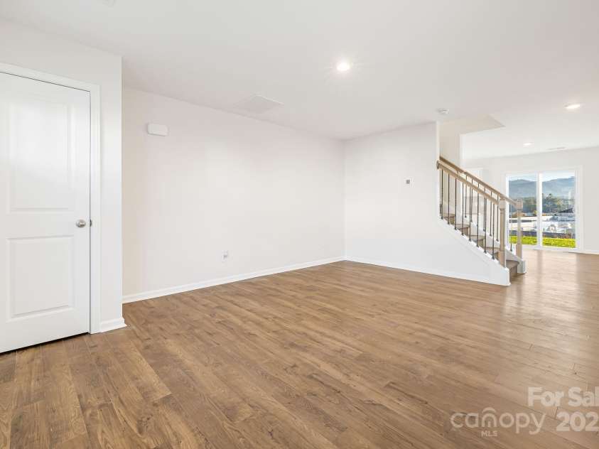 30 Benedict Lane, Weaverville, NC 28787.  MLS# CAR4178106, YatesRealty ID 15338. 