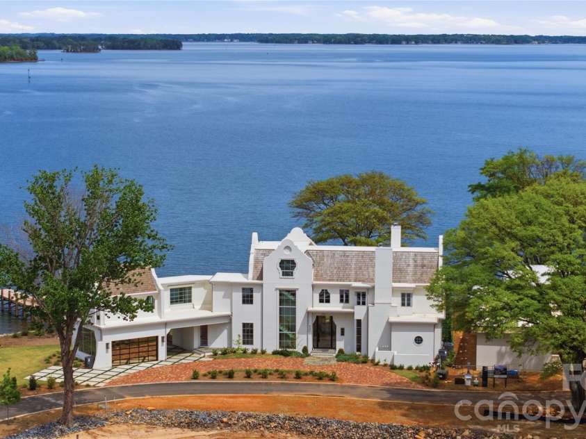 8397 Ranger Island Marina Road, Denver, NC 28037.  MLS# CAR4250240, YatesRealty ID 15338. 