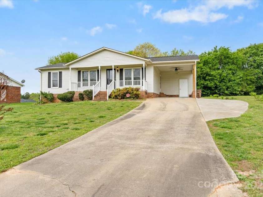 1504 Andicot Lane, Shelby, NC 28152.  MLS# CAR4246231, YatesRealty ID 15339. 