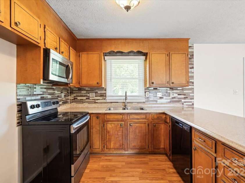 1504 Andicot Lane, Shelby, NC 28152.  MLS# CAR4246231, YatesRealty ID 15339. 