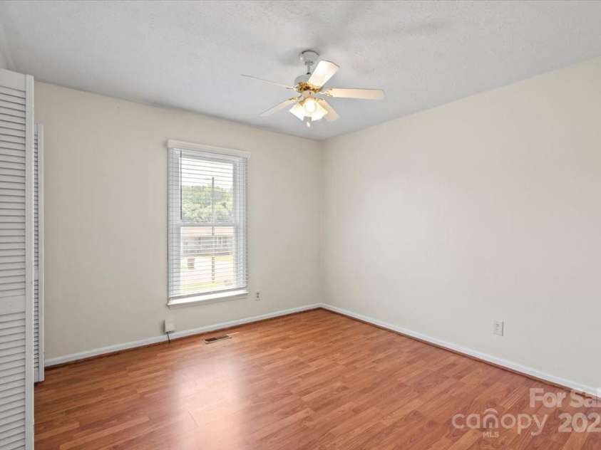 1504 Andicot Lane, Shelby, NC 28152.  MLS# CAR4246231, YatesRealty ID 15339. 