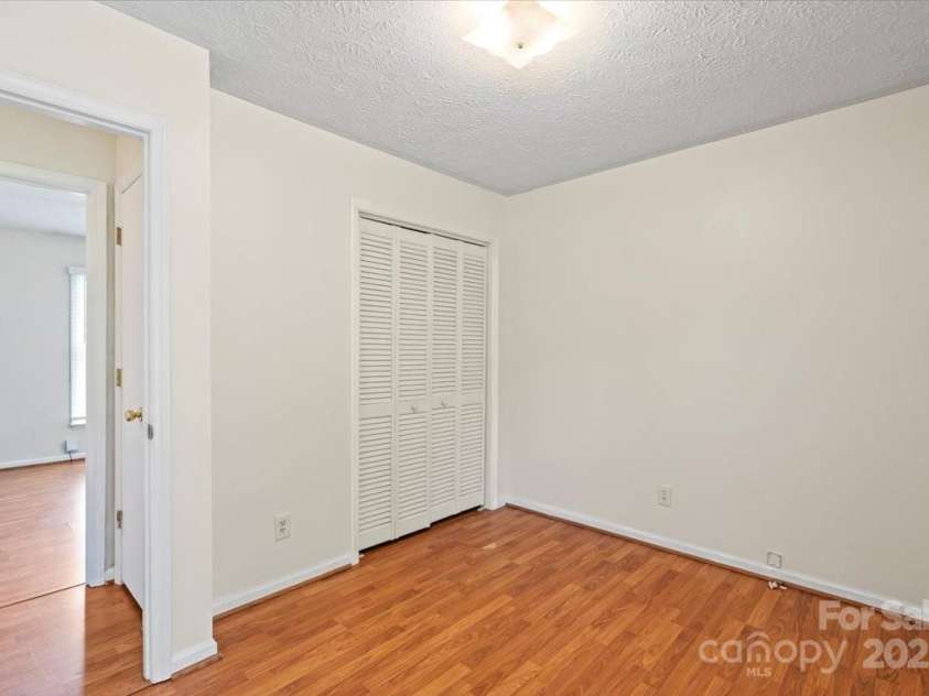 1504 Andicot Lane, Shelby, NC 28152.  MLS# CAR4246231, YatesRealty ID 15339. 