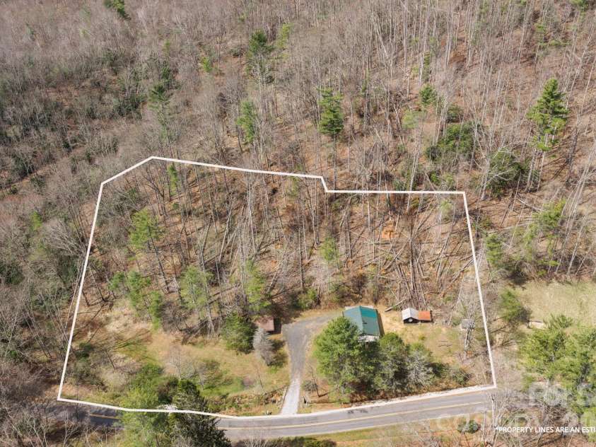 245 Davenport Road, Spruce Pine, NC 28777.  MLS# CAR4364988, YatesRealty ID 15340. 