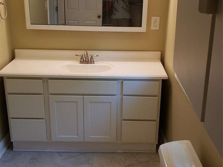 615 Grier Street, Lincolnton, NC 28092.  MLS# CAR4255425, YatesRealty ID 15340. 
