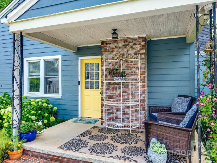 968 Waverly Avenue, Rock Hill, SC 29730.  MLS# CAR4221038, YatesRealty ID 15341. 