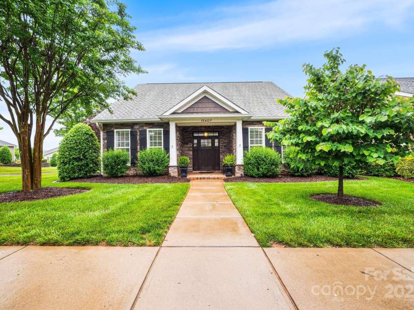 13407 Hazelbrook Lane, Cornelius, NC 28031.  MLS# CAR4254709, YatesRealty ID 15343. 