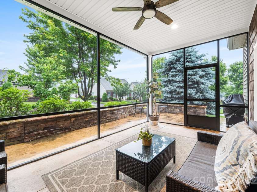 13407 Hazelbrook Lane, Cornelius, NC 28031.  MLS# CAR4254709, YatesRealty ID 15343. 