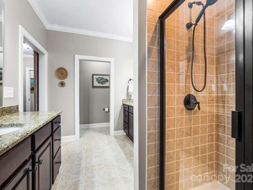 13407 Hazelbrook Lane, Cornelius, NC 28031.  MLS# CAR4254709, YatesRealty ID 15343. 