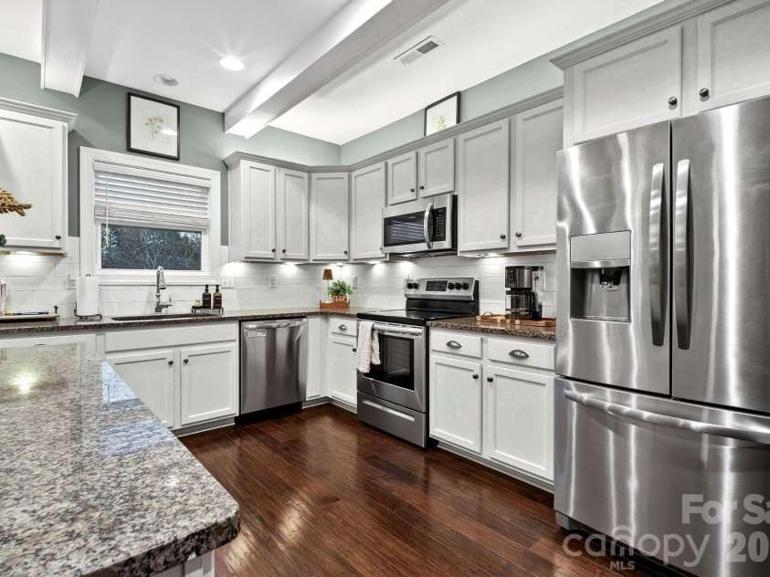 9092 Pitcairn Drive, Fort Mill, SC 29708.  MLS# CAR4337461, YatesRealty ID 15343. 