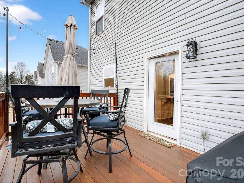 9092 Pitcairn Drive, Fort Mill, SC 29708.  MLS# CAR4337461, YatesRealty ID 15343. 