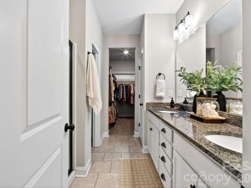 9092 Pitcairn Drive, Fort Mill, SC 29708.  MLS# CAR4337461, YatesRealty ID 15343. 