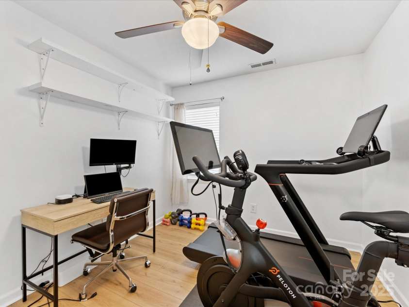 2214 Olde Chantilly Court, Charlotte, NC 28205.  MLS# CAR4240024, YatesRealty ID 15344. 