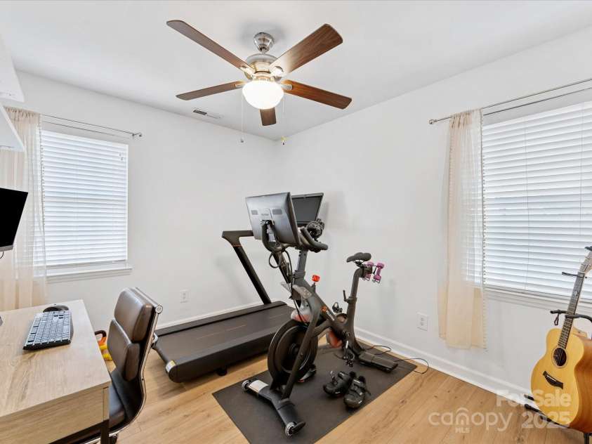 2214 Olde Chantilly Court, Charlotte, NC 28205.  MLS# CAR4240024, YatesRealty ID 15344. 