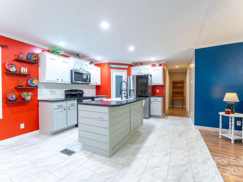 225 Opal Drive, Whittier, NC 28789.  MLS# CAR4259494, YatesRealty ID 15345. 