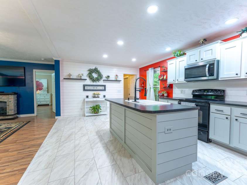 225 Opal Drive, Whittier, NC 28789.  MLS# CAR4259494, YatesRealty ID 15345. 