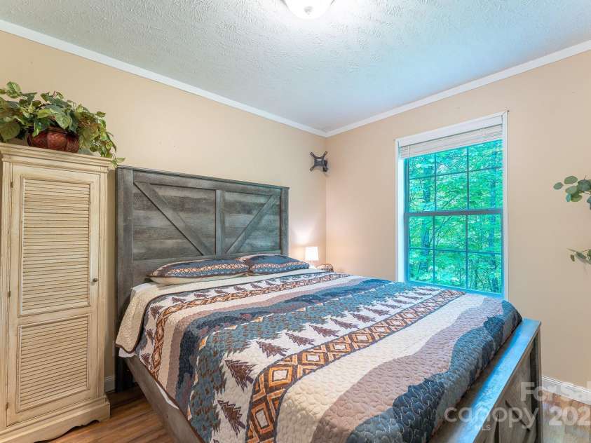 225 Opal Drive, Whittier, NC 28789.  MLS# CAR4259494, YatesRealty ID 15345. 