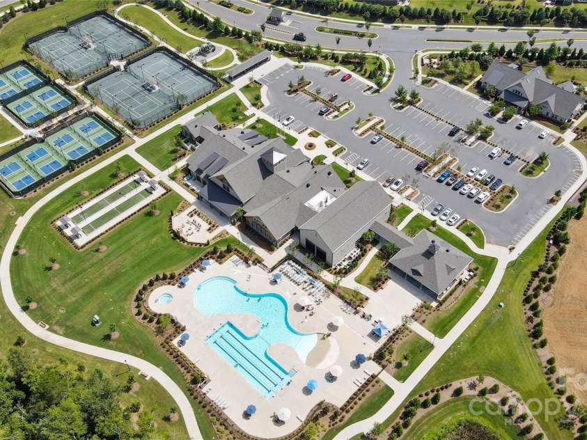 689 Birchway Drive, Fort Mill, SC 29715.  MLS# CAR4291605, YatesRealty ID 15345. Amazing Amenities