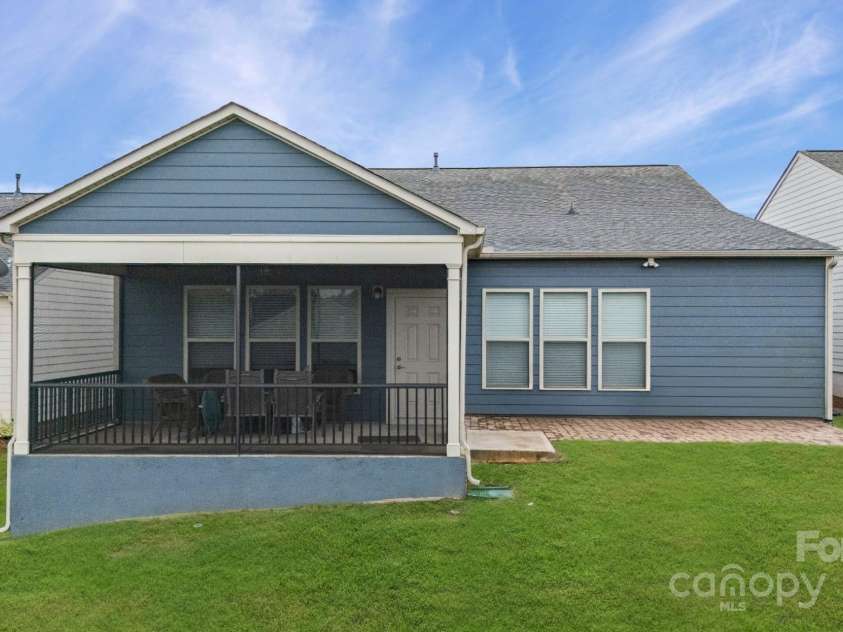 689 Birchway Drive, Fort Mill, SC 29715.  MLS# CAR4291605, YatesRealty ID 15345. Back yard