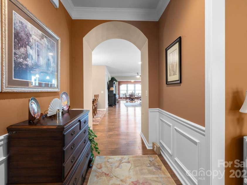 689 Birchway Drive, Fort Mill, SC 29715.  MLS# CAR4291605, YatesRealty ID 15345. Entry Foyer