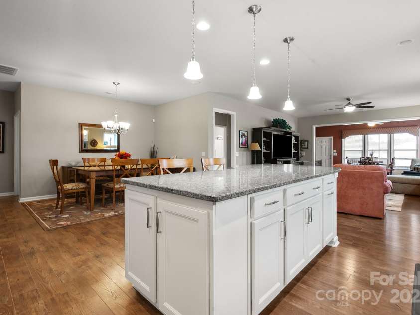 689 Birchway Drive, Fort Mill, SC 29715.  MLS# CAR4291605, YatesRealty ID 15345. Open floor plan - great for entertaining