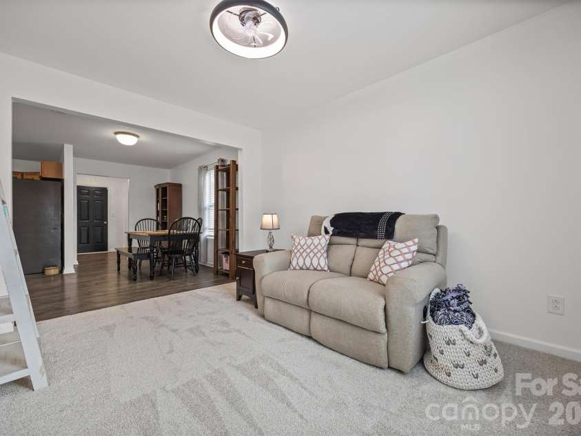 831 Yale Street, Rock Hill, SC 29730.  MLS# CAR4310648, YatesRealty ID 15346. Flex Room