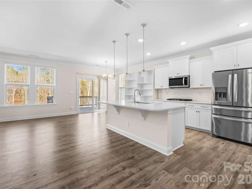 402 Preston Road, Mooresville, NC 28117.  MLS# CAR4334295, YatesRealty ID 15347. 