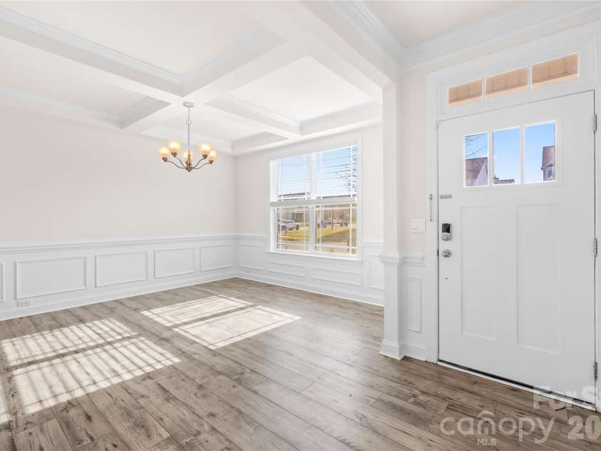 402 Preston Road, Mooresville, NC 28117.  MLS# CAR4334295, YatesRealty ID 15347. Coffered ceiling