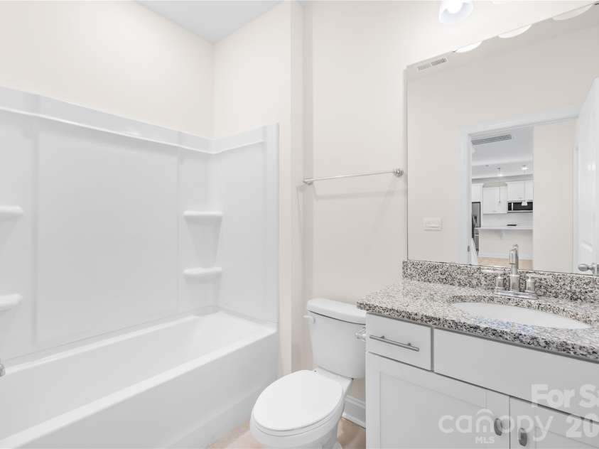 402 Preston Road, Mooresville, NC 28117.  MLS# CAR4334295, YatesRealty ID 15347. Main level Bathroom