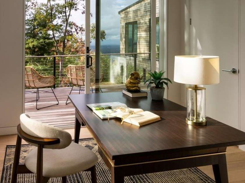 641 Elk Mountain Scenic Highway, Asheville, NC 28804.  MLS# CAR4149026, YatesRealty ID 15348. © David Sundberg/Esto