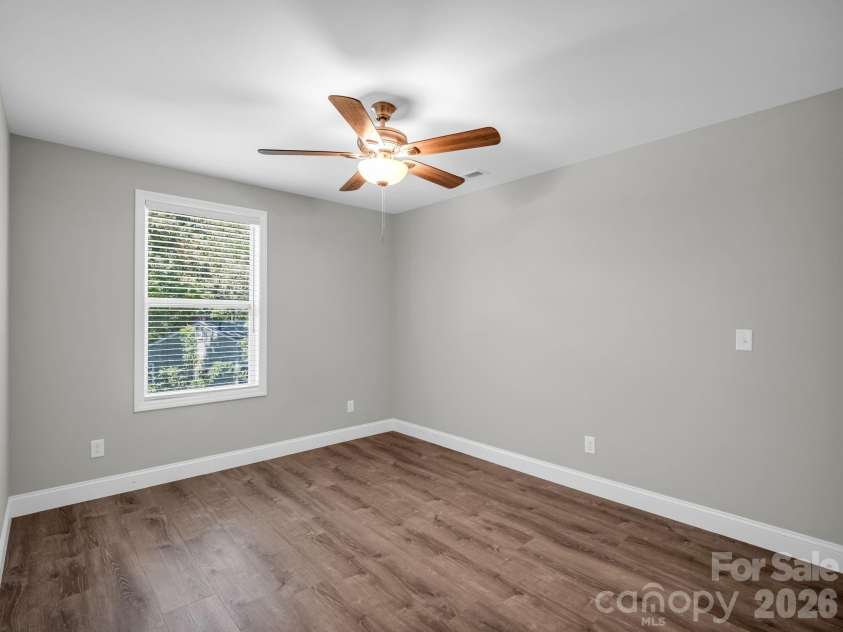92 Lakeside Drive, Asheville, NC 28806.  MLS# CAR4420309, YatesRealty ID 15348. Guest Bedroom #2