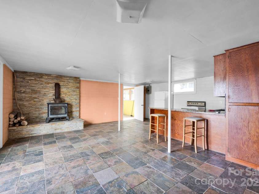 7262 Right Angle Street, Sherrills Ford, NC 28673.  MLS# CAR4230540, YatesRealty ID 1535. 