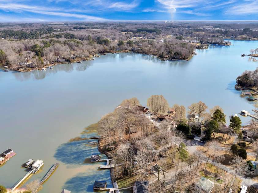 7262 Right Angle Street, Sherrills Ford, NC 28673.  MLS# CAR4230540, YatesRealty ID 1535. 