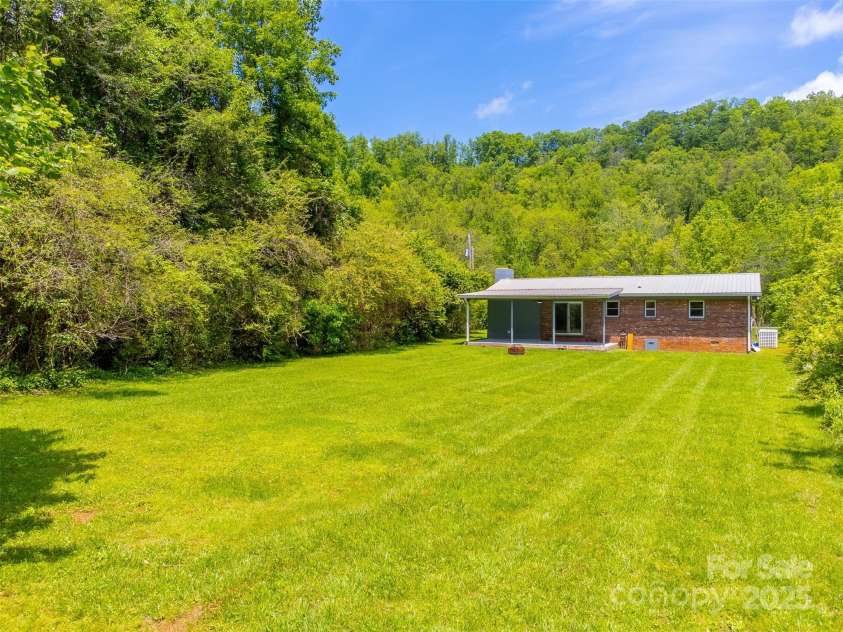 285 Painter Road, Cullowhee, NC 28723.  MLS# CAR4262760, YatesRealty ID 15350. 