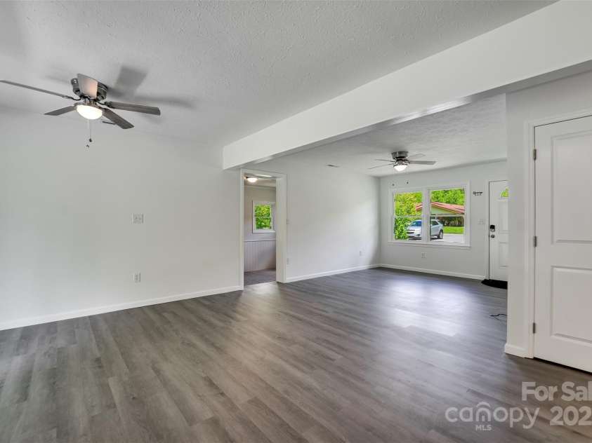 285 Painter Road, Cullowhee, NC 28723.  MLS# CAR4262760, YatesRealty ID 15350. 