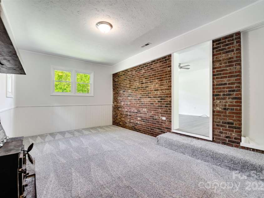 285 Painter Road, Cullowhee, NC 28723.  MLS# CAR4262760, YatesRealty ID 15350. 