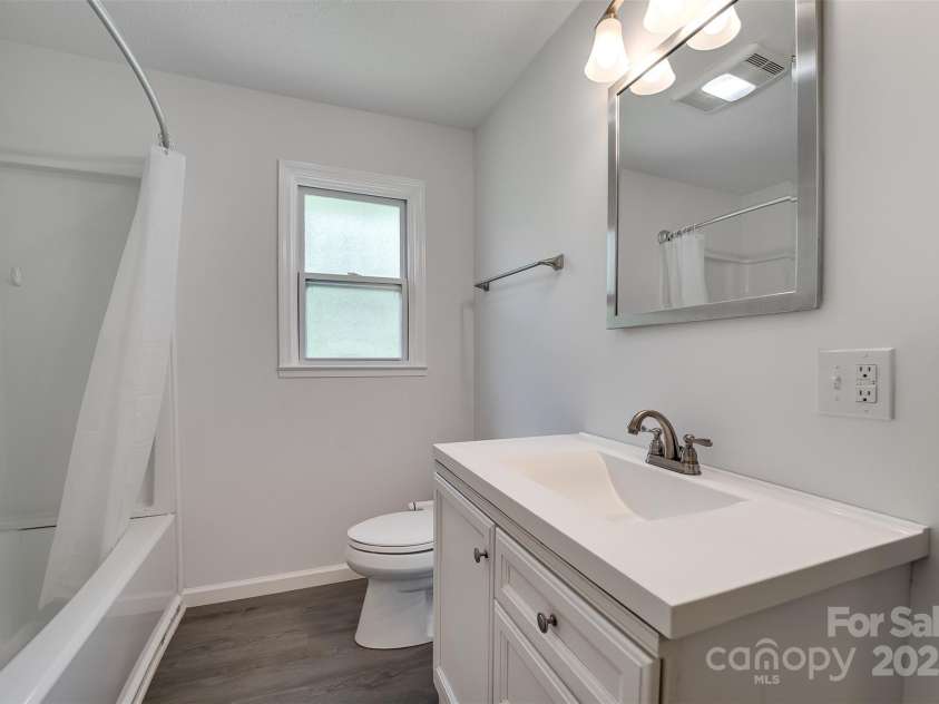 285 Painter Road, Cullowhee, NC 28723.  MLS# CAR4262760, YatesRealty ID 15350. 