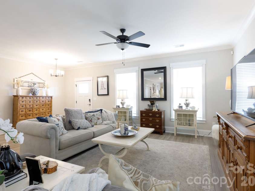 680 Dunkins Ferry Road, Rock Hill, SC 29730.  MLS# CAR4344224, YatesRealty ID 15350. 
